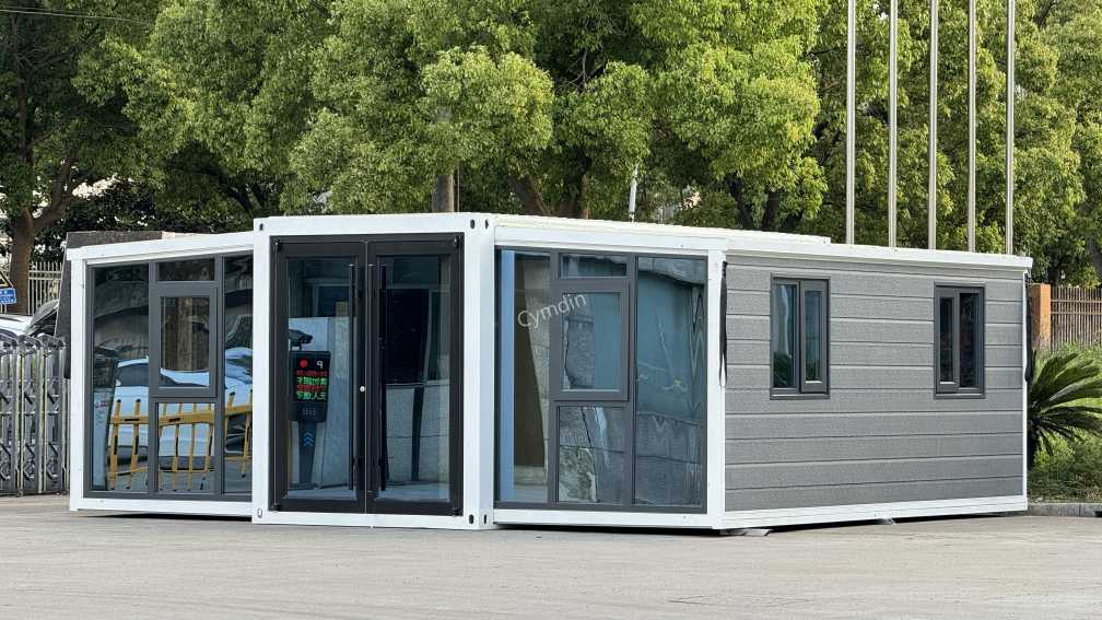 Double Wing Folding Room